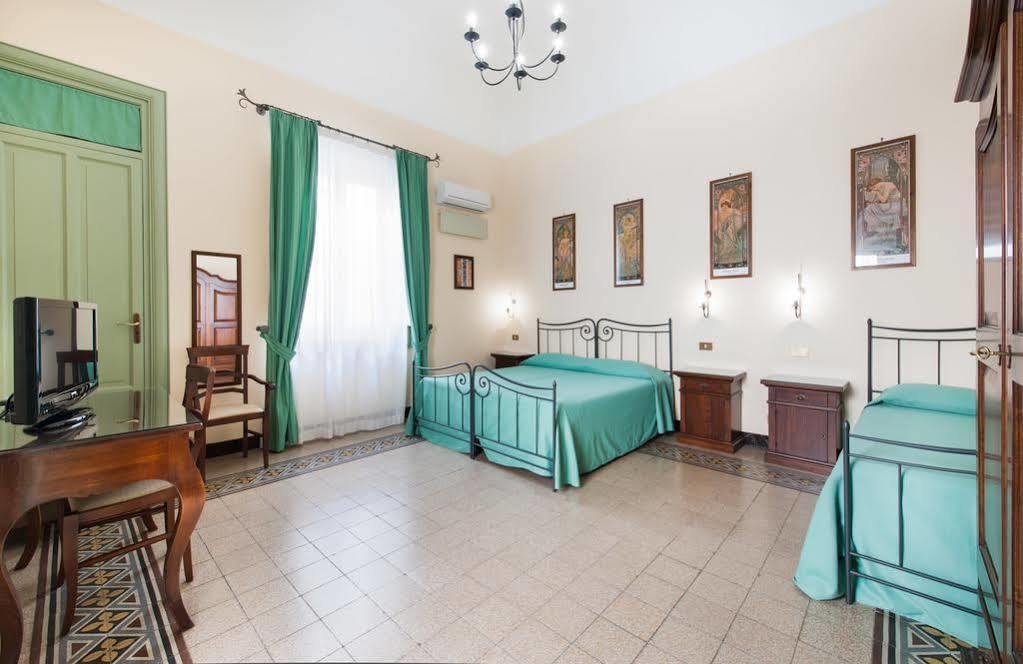 Hôtel Panormus à Palerme Extérieur photo
