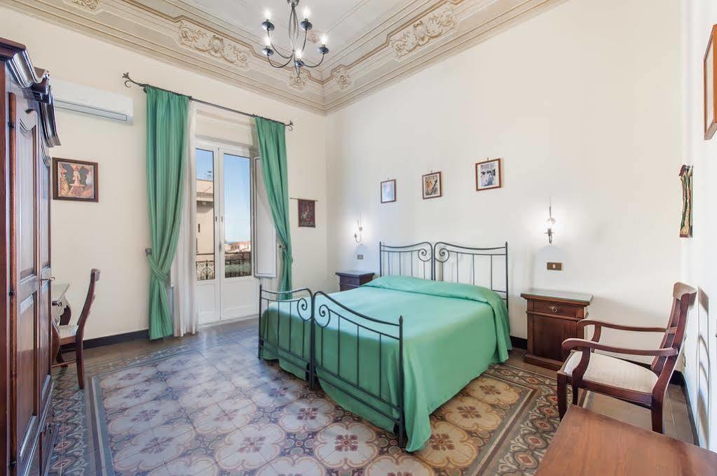 Hôtel Panormus à Palerme Extérieur photo