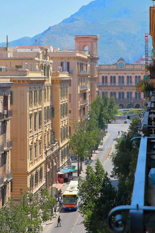 Hôtel Panormus à Palerme Extérieur photo